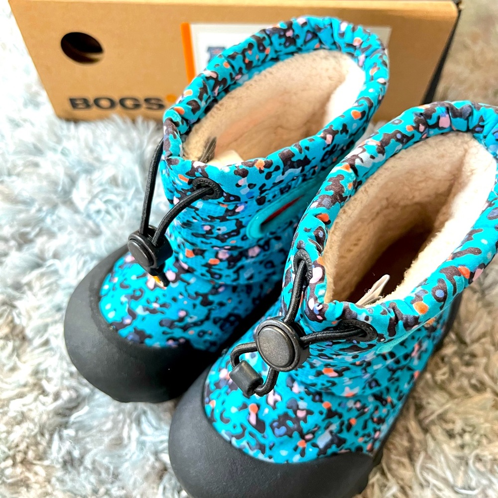 Bogs winter snow boots toddler 8 waterproof